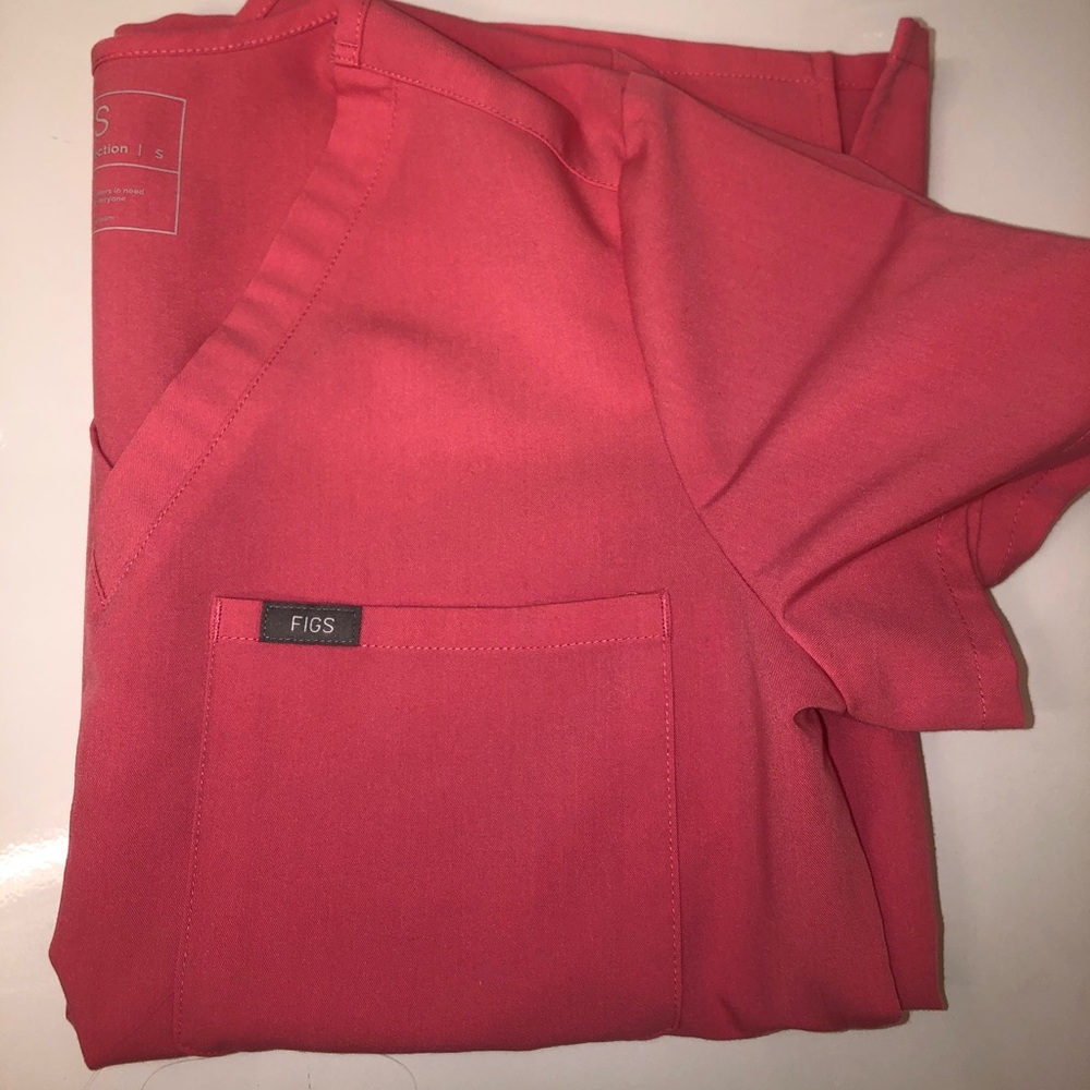 Figs Neon Pink Limited Edition Set